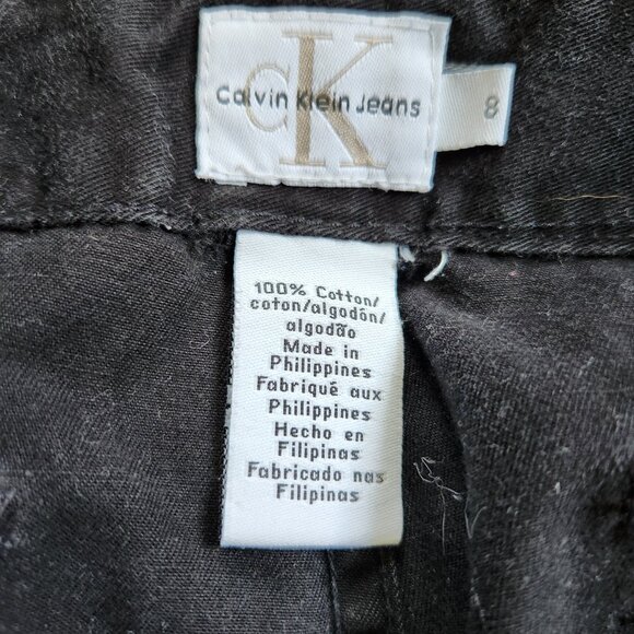Vintage Calvin Klein Jeans Black Denim 90s Shorts Size 8 - Picture 11 of 16